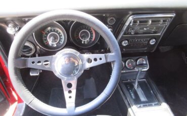 Unknown-Camaro-1967-Bolero-Red-Black-7