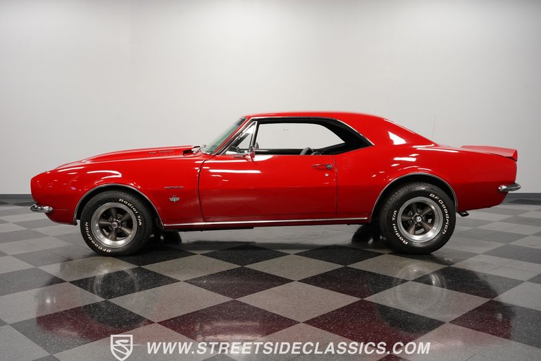 Unknown-Camaro-1967-Bolero-Red-Black-7