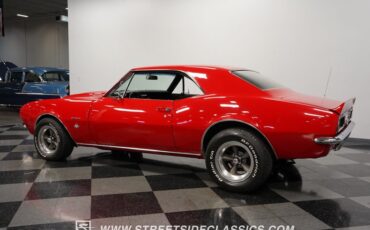 Unknown-Camaro-1967-Bolero-Red-Black-9