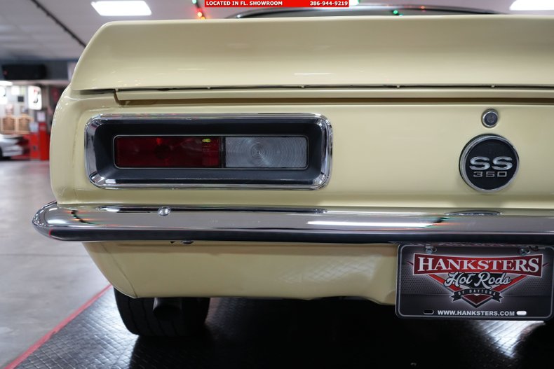 Unknown-Camaro-1967-Butternut-Yellow-Black-20