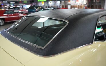 Unknown-Camaro-1967-Butternut-Yellow-Black-22