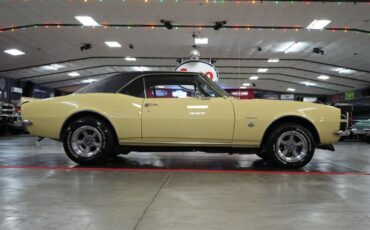 Unknown-Camaro-1967-Butternut-Yellow-Black-23