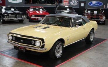 Unknown-Camaro-1967-Butternut-Yellow-Black-24