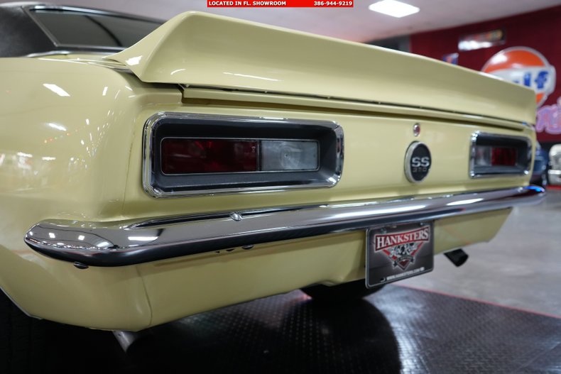 Unknown-Camaro-1967-Butternut-Yellow-Black-29