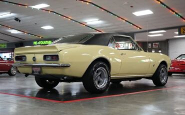 Unknown-Camaro-1967-Butternut-Yellow-Black-30