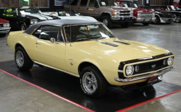 Unknown-Camaro-1967-Butternut-Yellow-Black-35