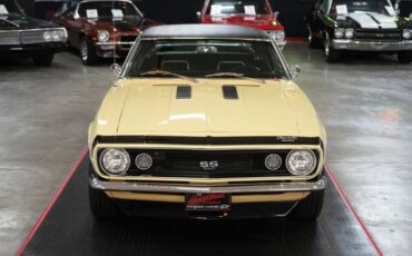 Unknown-Camaro-1967-Butternut-Yellow-Black-36