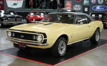 Unknown-Camaro-1967-Butternut-Yellow-Black
