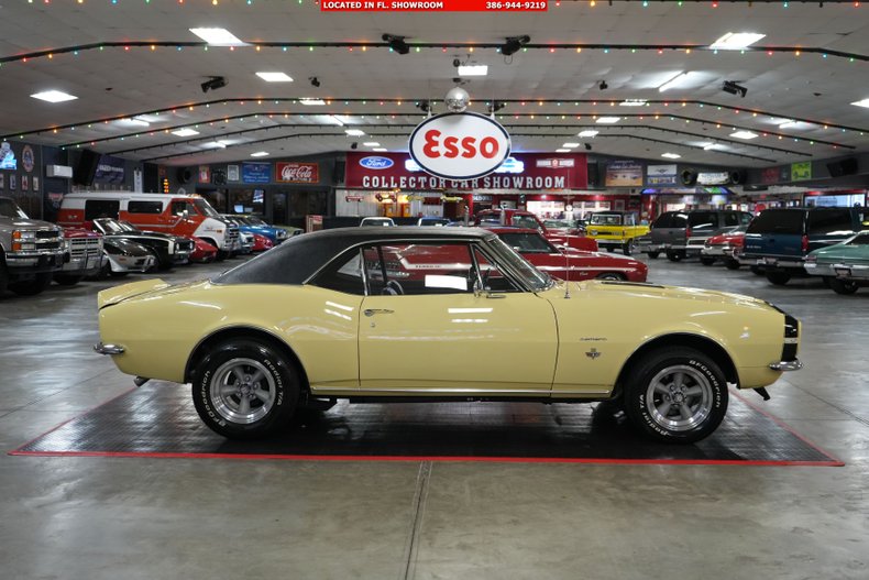 Unknown-Camaro-1967-Butternut-Yellow-Black-42