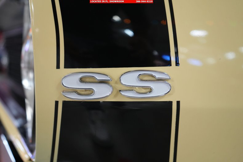 Unknown-Camaro-1967-Butternut-Yellow-Black-47