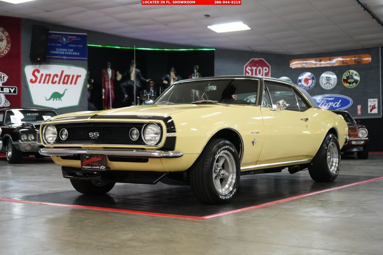 Unknown-Camaro-1967-Butternut-Yellow-Black-5