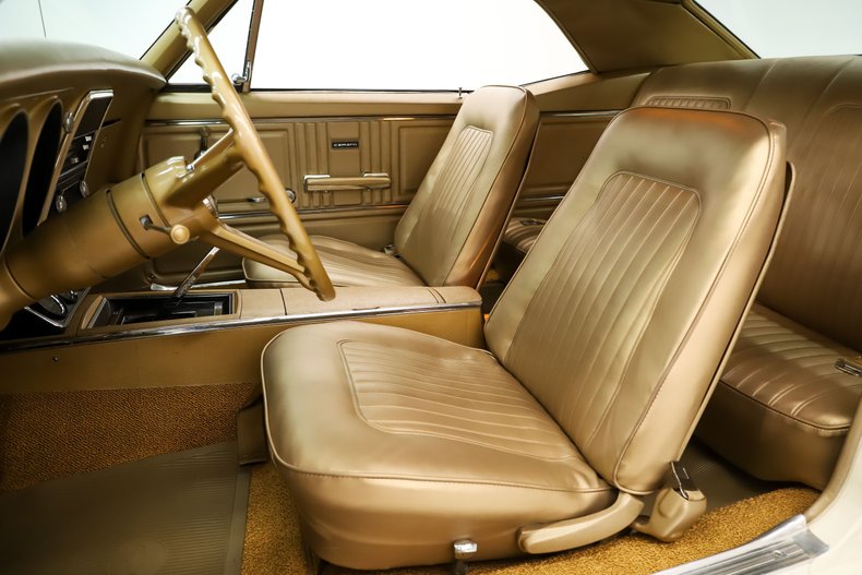 Unknown-Camaro-1967-Capri-Creme-Gold-11