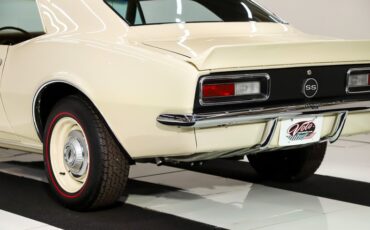 Unknown-Camaro-1967-Capri-Creme-Gold-19