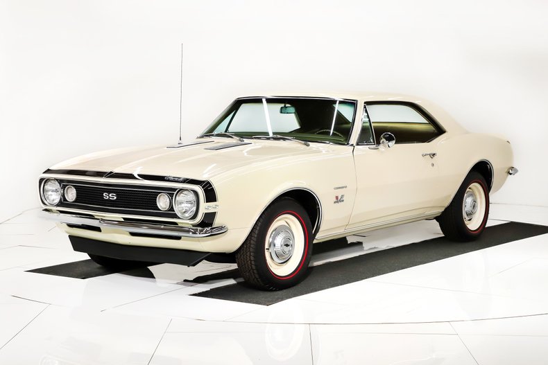Unknown-Camaro-1967-Capri-Creme-Gold-2