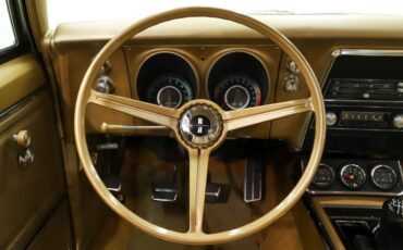 Unknown-Camaro-1967-Capri-Creme-Gold-21