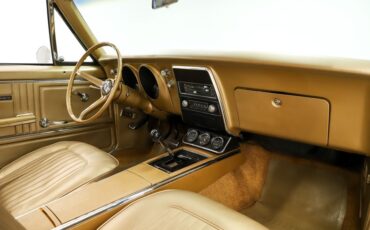 Unknown-Camaro-1967-Capri-Creme-Gold-25