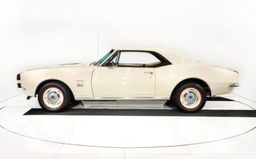 Unknown-Camaro-1967-Capri-Creme-Gold-28