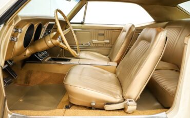 Unknown-Camaro-1967-Capri-Creme-Gold-3