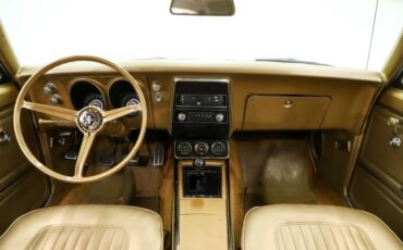 Unknown-Camaro-1967-Capri-Creme-Gold-39