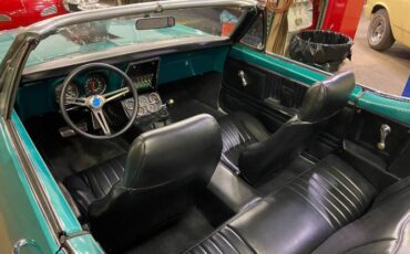 Unknown-Camaro-1967-Medium-Teal-metallic-Black-3
