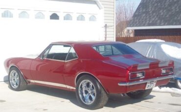 Unknown-Camaro-1967-Razzberry-Red-Pearl-Black-1