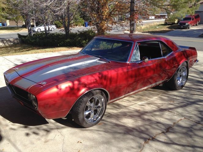Unknown-Camaro-1967-Razzberry-Red-Pearl-Black-4