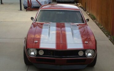 Unknown-Camaro-1967-Razzberry-Red-Pearl-Black-6