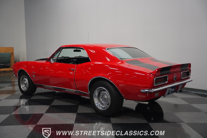 Unknown-Camaro-1967-Red-Black-25