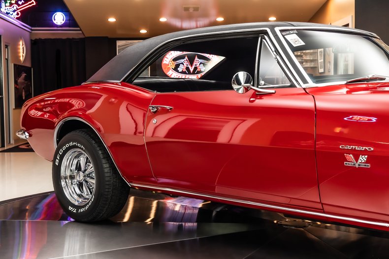Unknown-Camaro-1967-Red-Black-30