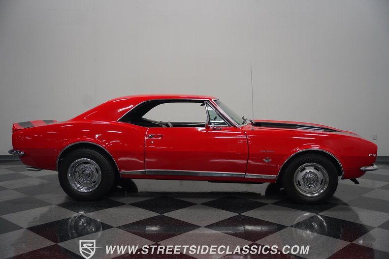 Unknown-Camaro-1967-Red-Black-30