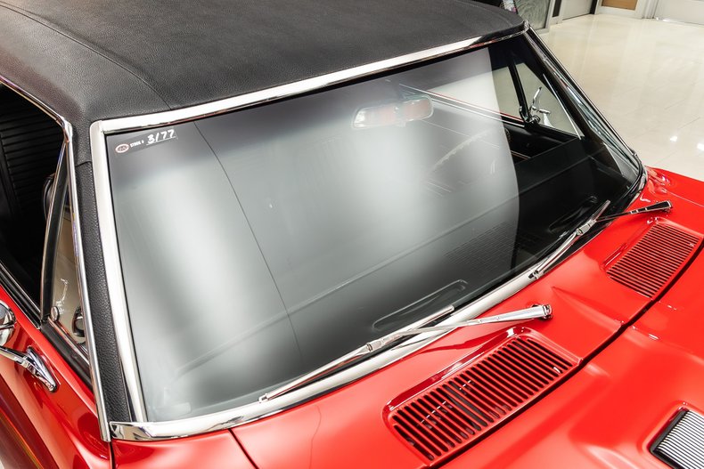 Unknown-Camaro-1967-Red-Black-32