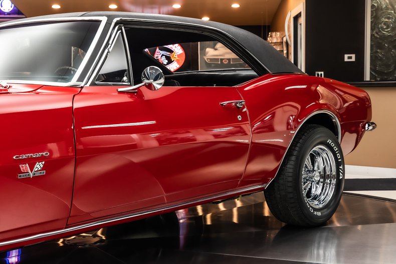 Unknown-Camaro-1967-Red-Black-37