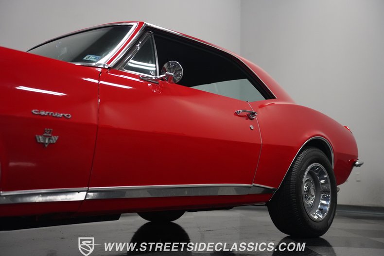 Unknown-Camaro-1967-Red-Black-37