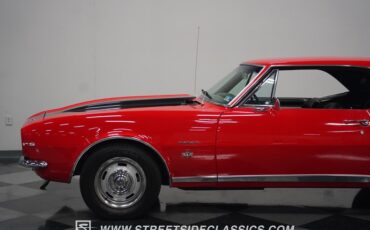 Unknown-Camaro-1967-Red-Black-38