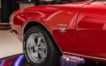 Unknown-Camaro-1967-Red-Black-43