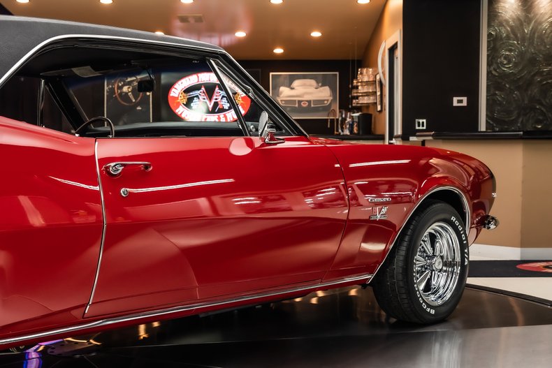 Unknown-Camaro-1967-Red-Black-49