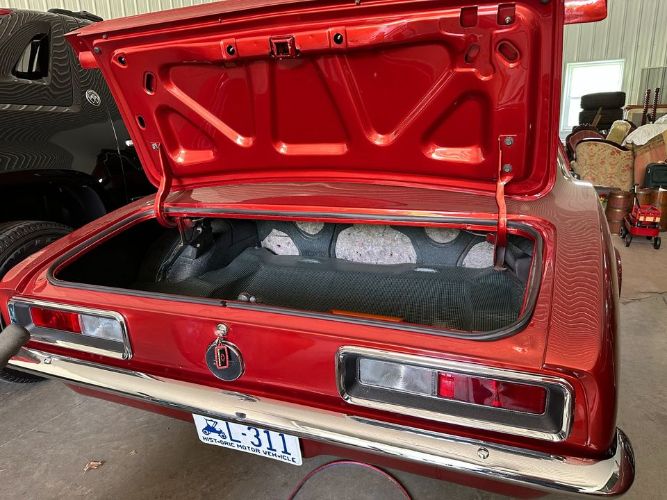 Unknown-Camaro-1967-Red-Black-7