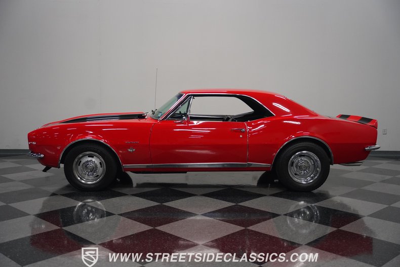 Unknown-Camaro-1967-Red-Black