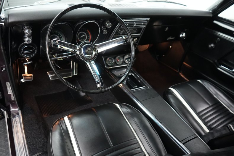 Unknown-Camaro-1967-Royal-Plum-Black-34