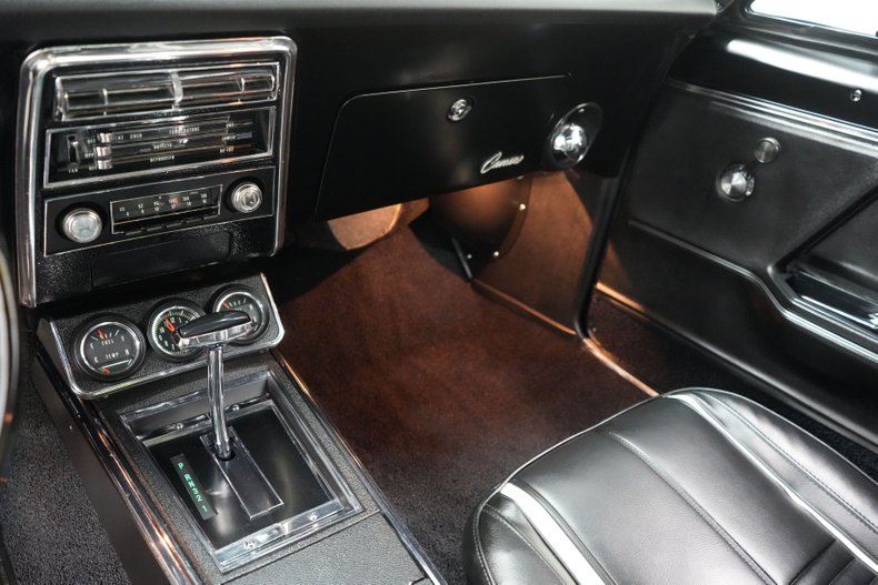 Unknown-Camaro-1967-Royal-Plum-Black-36