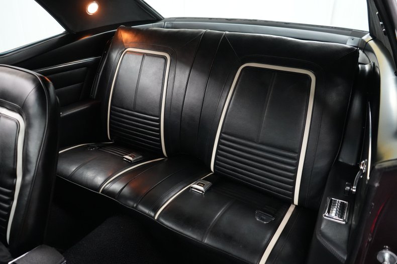 Unknown-Camaro-1967-Royal-Plum-Black-38