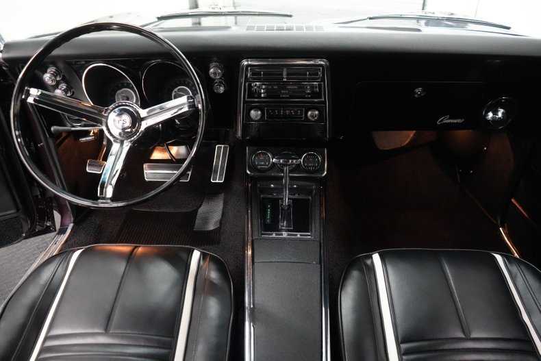 Unknown-Camaro-1967-Royal-Plum-Black-39