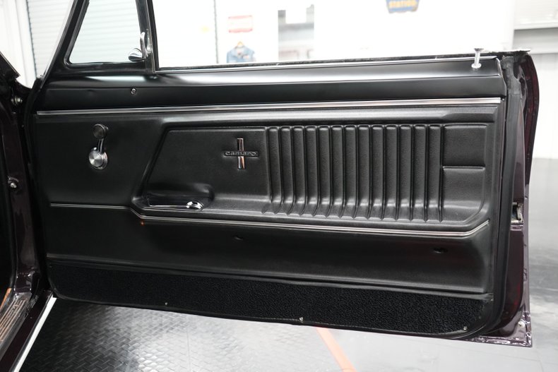 Unknown-Camaro-1967-Royal-Plum-Black-41