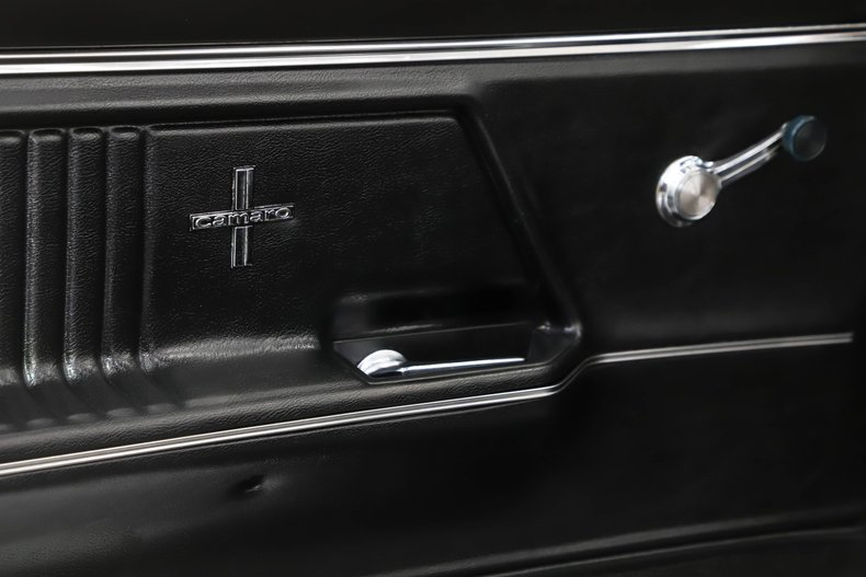 Unknown-Camaro-1967-Tuxedo-Black-Black-Deluxe-11