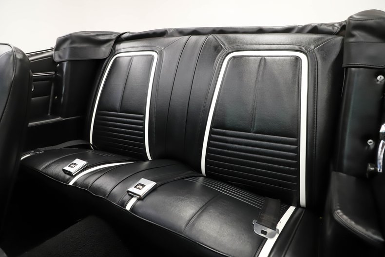 Unknown-Camaro-1967-Tuxedo-Black-Black-Deluxe-15
