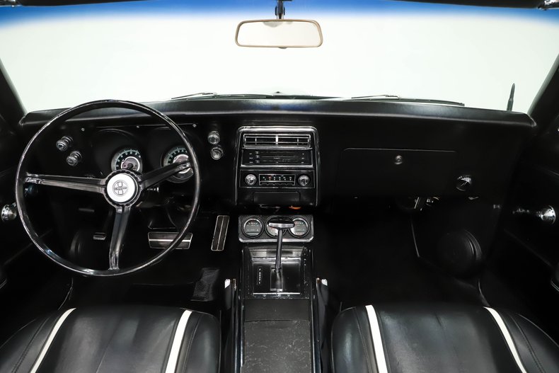 Unknown-Camaro-1967-Tuxedo-Black-Black-Deluxe-24