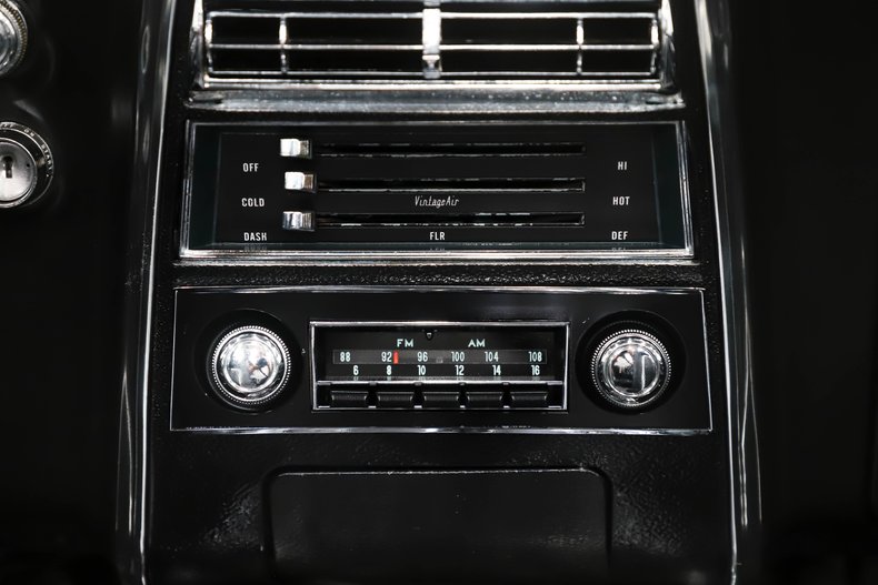 Unknown-Camaro-1967-Tuxedo-Black-Black-Deluxe-26