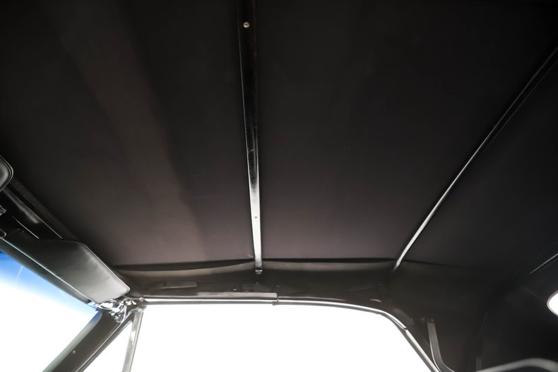 Unknown-Camaro-1967-Tuxedo-Black-Black-Deluxe-33