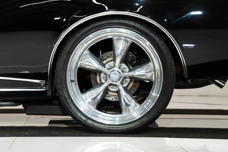 Unknown-Camaro-1967-Tuxedo-Black-Black-Deluxe-45