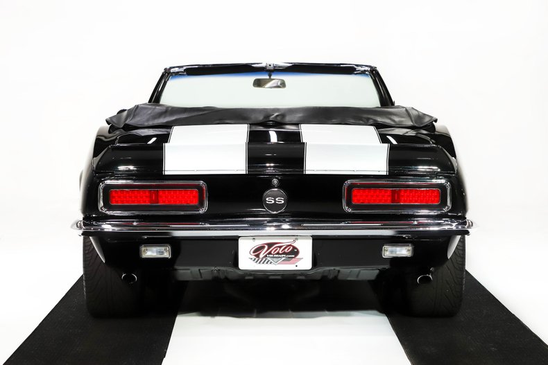 Unknown-Camaro-1967-Tuxedo-Black-Black-Deluxe-48